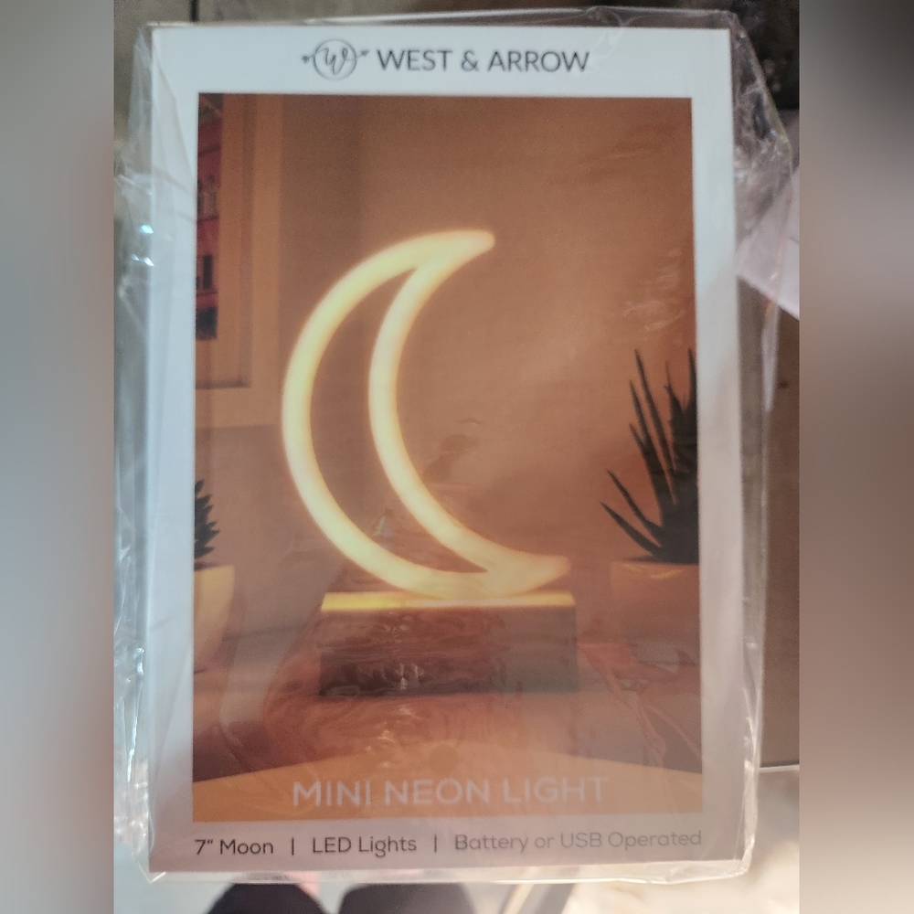 7" Moon LED light NIB